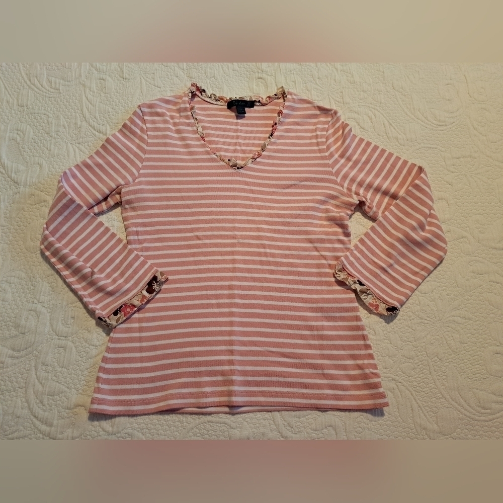 Boden women's size 4 3/4 sleve pink & white stripe with floral trim shirt VGUC